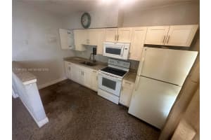 1271 Ne 32nd St A Oakland Park, FL 33334 - MLS#A11987400