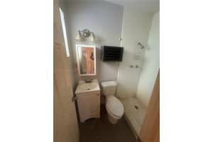 1271 Ne 32nd St A Oakland Park, FL 33334 - MLS#A11987400