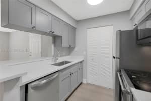 1247 46th Ave , Pompano Beach, FL 33069 - MLS#A11987403