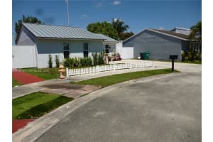 19372 Sw 119th Ct Miami, FL 33177 - MLS#A11987404