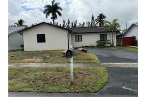 11100 Nw 21st St Sunrise, FL 33322 - MLS#A11987413