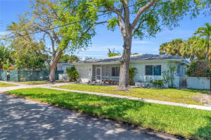 1995 Ixora Rd North Miami, FL 33181 - MLS#A11987416