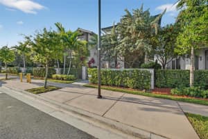 8237 Nw 43rd St Doral, FL 33166 - MLS#A11987420
