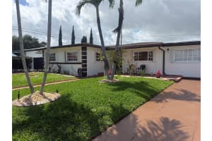 11602 Nw 58th Ave Hialeah, FL 33012 - MLS#A11987435