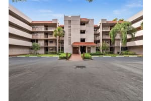 1811 Sabal Palm Dr 307 Davie, FL 33324 - MLS#A11987458