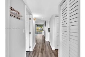 1811 Sabal Palm Dr 307 Davie, FL 33324 - MLS#A11987458