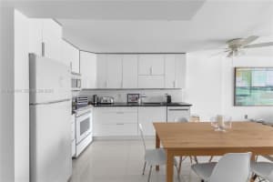 345 Ocean Dr APT 607, Miami Beach, FL 33139, - MLS#A11987474