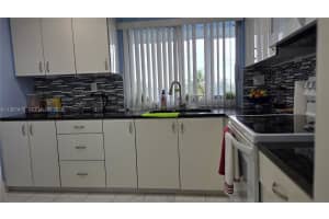 9400 Lime Bay Blvd 315 Tamarac, FL 33321 - MLS#A11987476