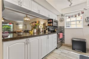 337 Waterside Dr 337 Hypoluxo, FL 33462 - MLS#A11987487