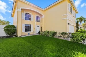 1041 Nw 189th Ave Pembroke Pines, FL 33029 - MLS#A11987489