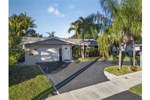 371 Se 3rd St 371 Pompano Beach, FL 33060 - MLS#A11987492