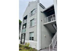 777 Sw 111th Way 101, Pembroke Pines