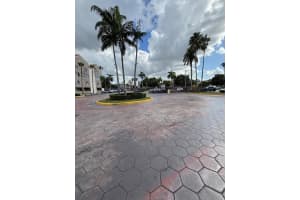 6045 186th St , Hialeah, FL 33015 - MLS#A11987497