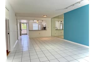 3910 Inverrary Blvd 407-b Lauderhill, FL 33319 - MLS#A11987503