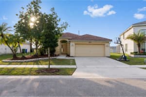 1886 Nw 145th Ter, Pembroke Pines