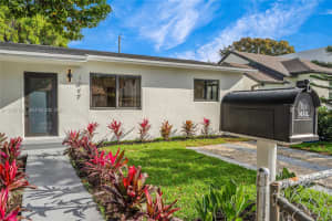1017 Nw 47th St Miami, FL 33127 - MLS#A11987546