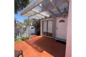 10550 Nw 7th Ter B7, Miami