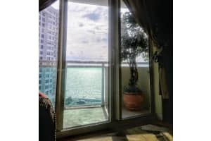 MLS# A11987608, Hollywood, Florida 33019