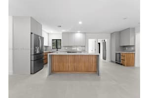 610 Ne 164th Ter, North Miami Beach