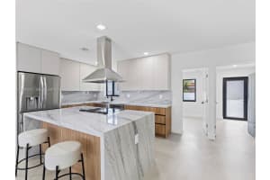 610 Ne 164th Ter North Miami Beach, FL 33162 - MLS#A11987611