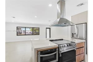 610 Ne 164th Ter North Miami Beach, FL 33162 - MLS#A11987611