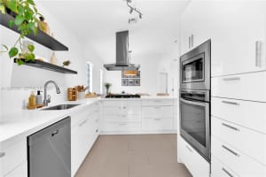 8858 Sw 214th St, Cutler Bay 8858 Sw 214th St, Cutler Bay