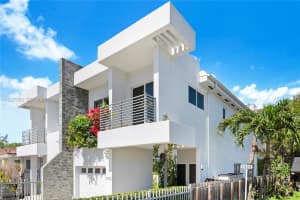 2943 Sw 23rd St Miami, FL 33145 - MLS#A11987653