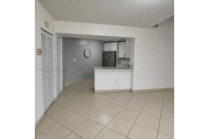 9715 Fontainebleau Blvd , Miami, FL 33172 - MLS#A11987670