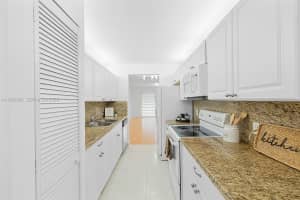 1351 SW 125th Ave Apartment 108s, Pembroke Pines, FL 33027, - MLS#A11987684