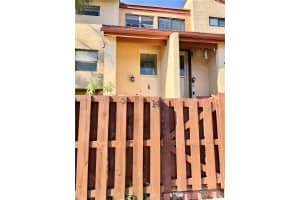 281 Park Dr , Miami, FL 33172 - MLS#A11987687