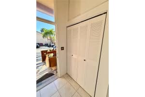 281 Park Dr , Miami, FL 33172 - MLS#A11987687