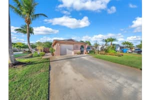 9621 Nw 8th St Pembroke Pines, FL 33024 - MLS#A11987689