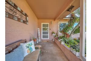 9621 Nw 8th St Pembroke Pines, FL 33024 - MLS#A11987689