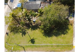 800 Nw 30th St Miami, FL 33127 - MLS#A11987692