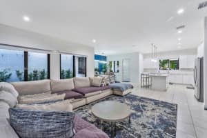 4346 Nw 81st Ave Doral, FL 33166 - MLS#A11987701