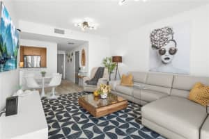 225 Collins Ave 5j Miami Beach, FL 33139 - MLS#A11987717