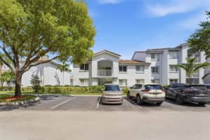 2640 S University Dr 230, Davie