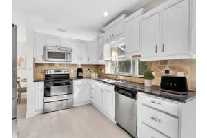 11407 Lakeview Dr 4-a Coral Springs, FL 33071 - MLS#A11987744