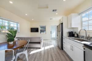 115 Se 2nd 1-2 Hallandale Beach, FL 33009 - MLS#A11987748