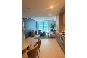 77 5th St , Miami, FL 33131 - MLS#A11987752