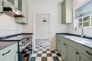 3826 Oak Ave 3826 Miami, FL 33133 - MLS#A11987764