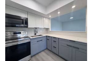 455 Golden Isles Dr 203 Hallandale Beach, FL 33009 - MLS#A11987771