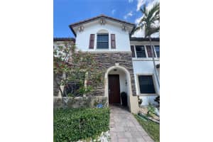 8925 W 35th Ct 8925, Hialeah
