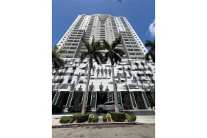 185 Se 14th Ter 2701, Miami