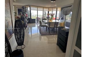 1000 Quayside Ter 1101 Miami, FL 33138 - MLS#A11987818