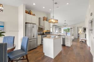 18551 Woodstream Dr Boca Raton, FL 33498 - MLS#A11987831