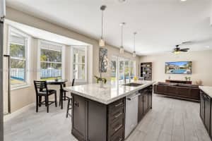 484 Cambridge Dr , Weston, FL 33326 - MLS#A11987845