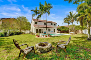 484 Cambridge Dr , Weston, FL 33326 - MLS#A11987845