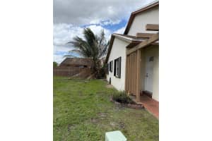 1419 Yellowthroat St Homestead, FL 33035 - MLS#A11987863