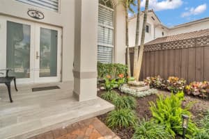 15726 Sw 76th Ter Miami, FL 33193 - MLS#A11987900